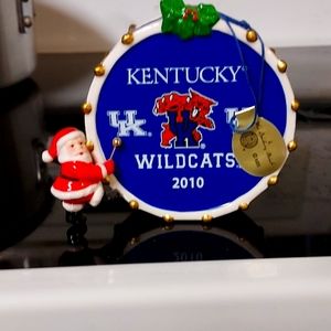 2010 Danbury Mint University of Kentucky Christmas Drum